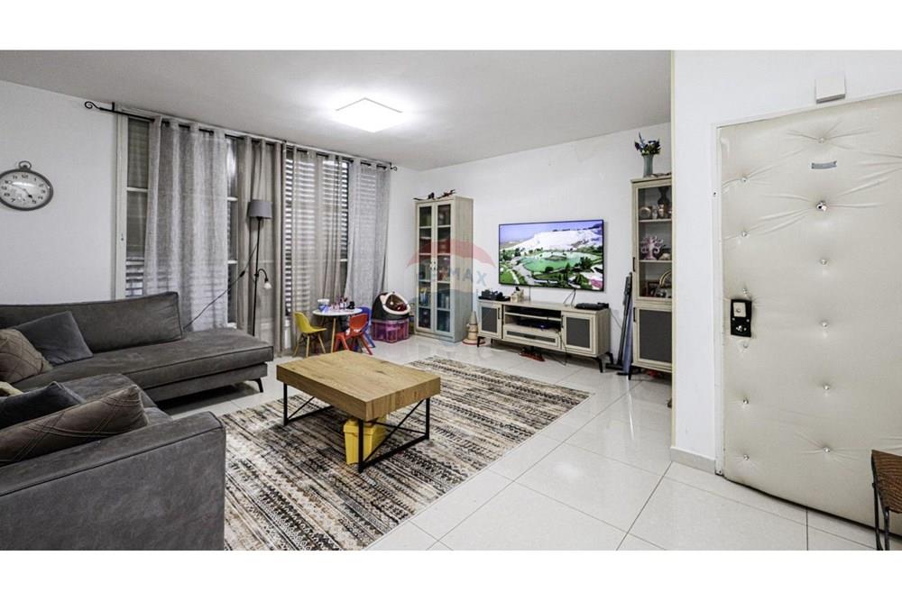 Apartment for Sale in Petah Tikva - Image 7