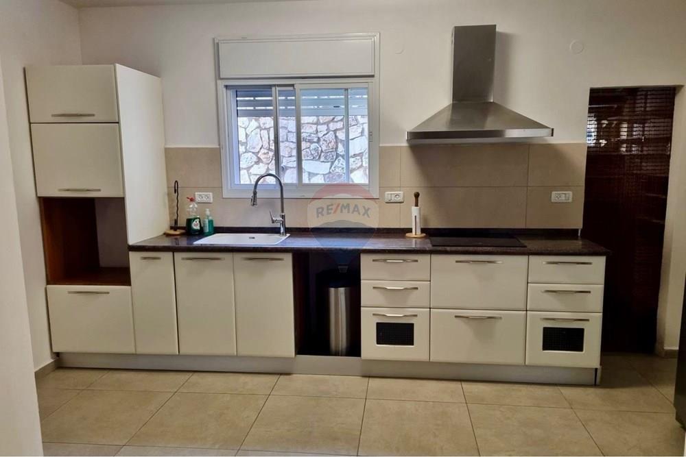 Apartment for Sale in Karmiel - Image 2