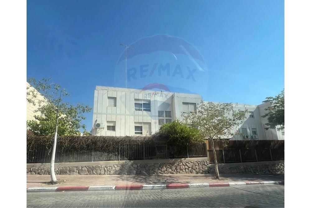 Apartment for Sale in Eilat - Image 1