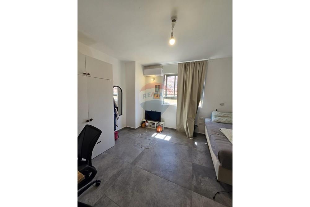 Apartment for Sale in Tel Aviv - Image 6