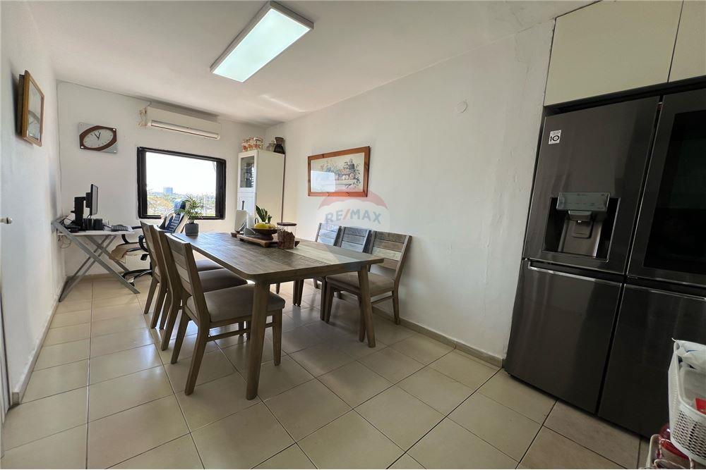 Apartment for Sale in Tel Aviv - Image 4