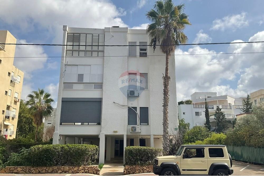Apartment for Sale in Nahariya - Image 1