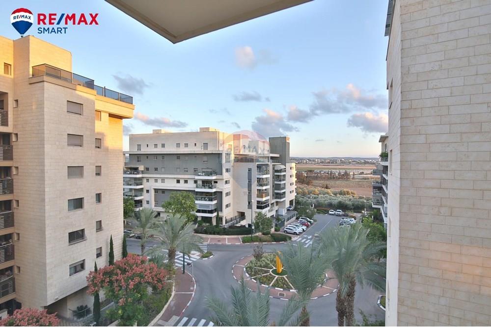 Apartment for Sale in קרית ביאליק - Image 1