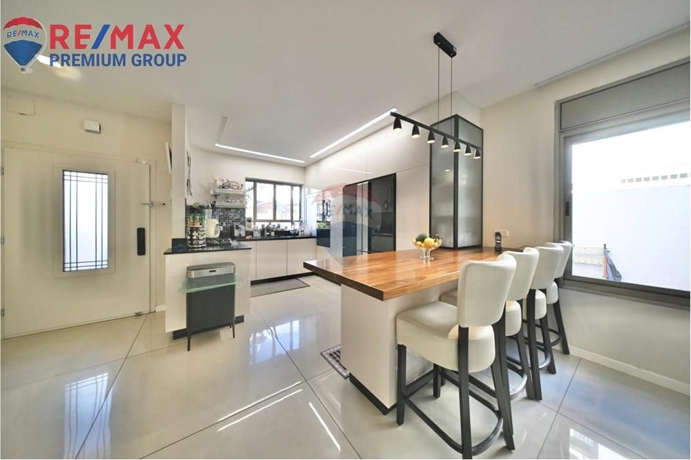 Condo for Sale in שוהם - Image 7