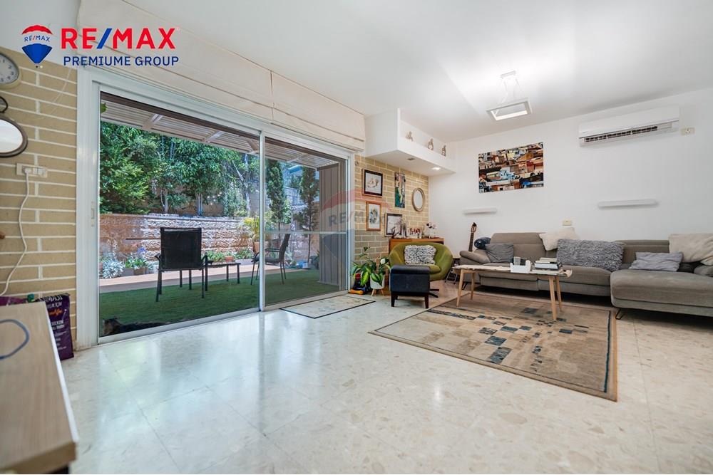 Apartment for Sale in שוהם - Image 3
