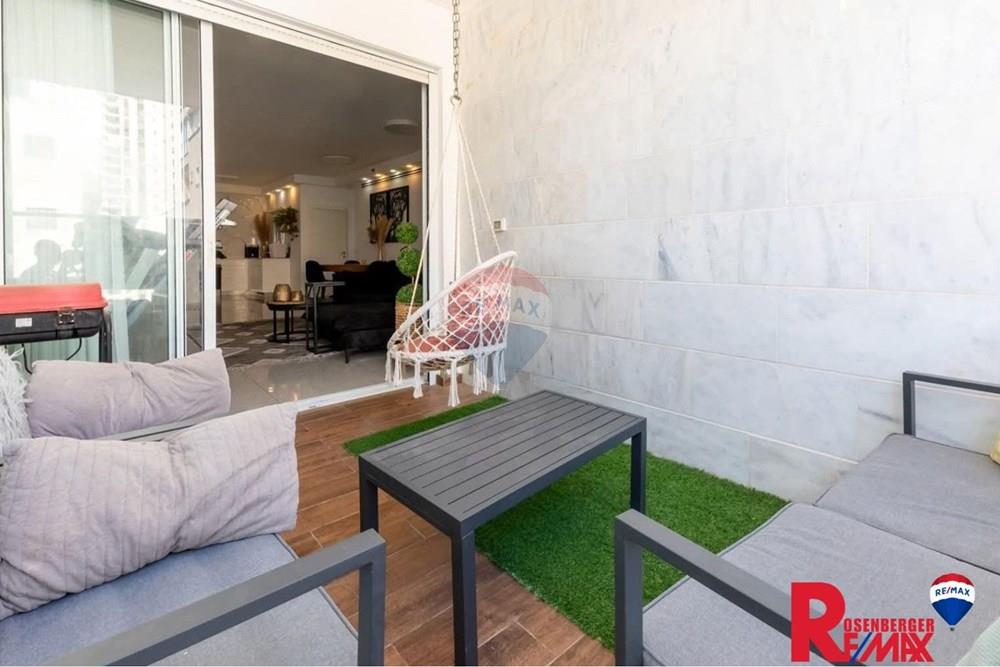 Apartment for Sale in Bat Yam - Image 4