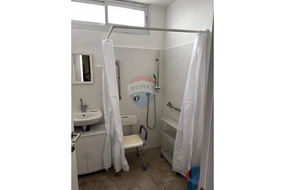 Apartment for Sale in Lod - Image 5