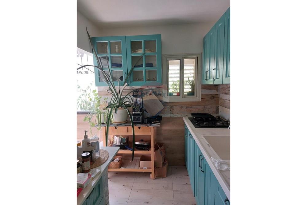Apartment for Sale in Haifa - Image 2