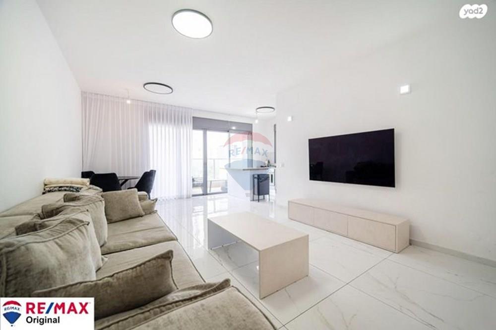 Apartment for Sale in Ramat Gan - Image 1