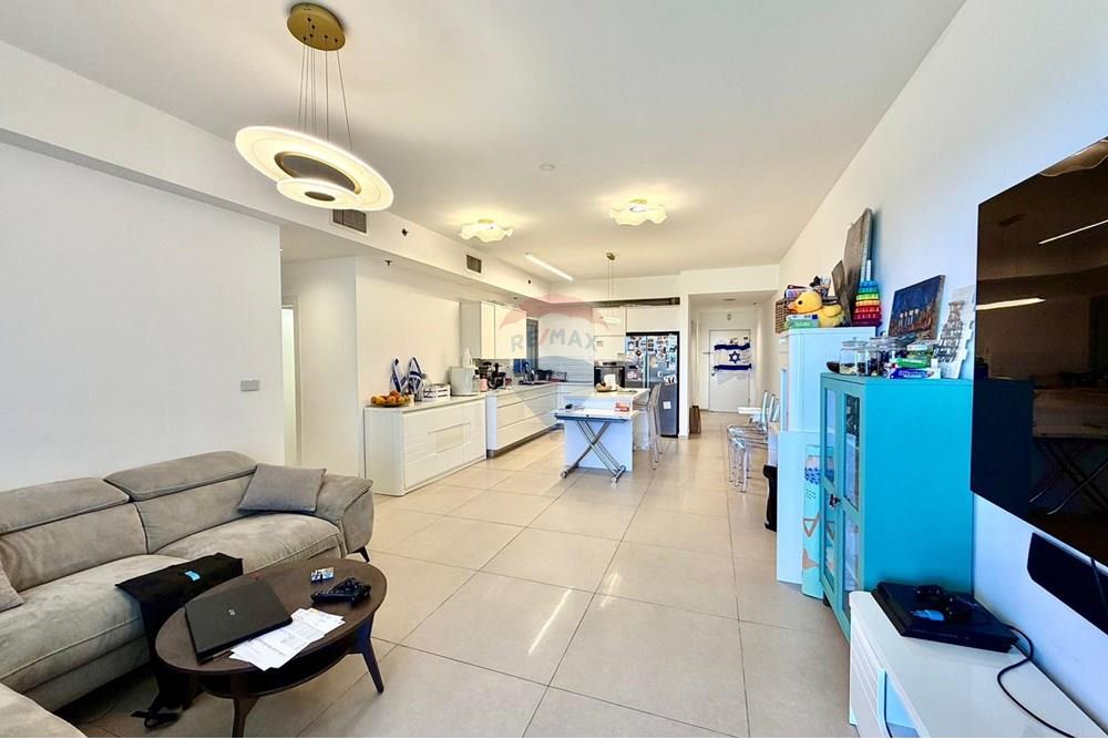 Apartment for Sale in Netanya - Image 1