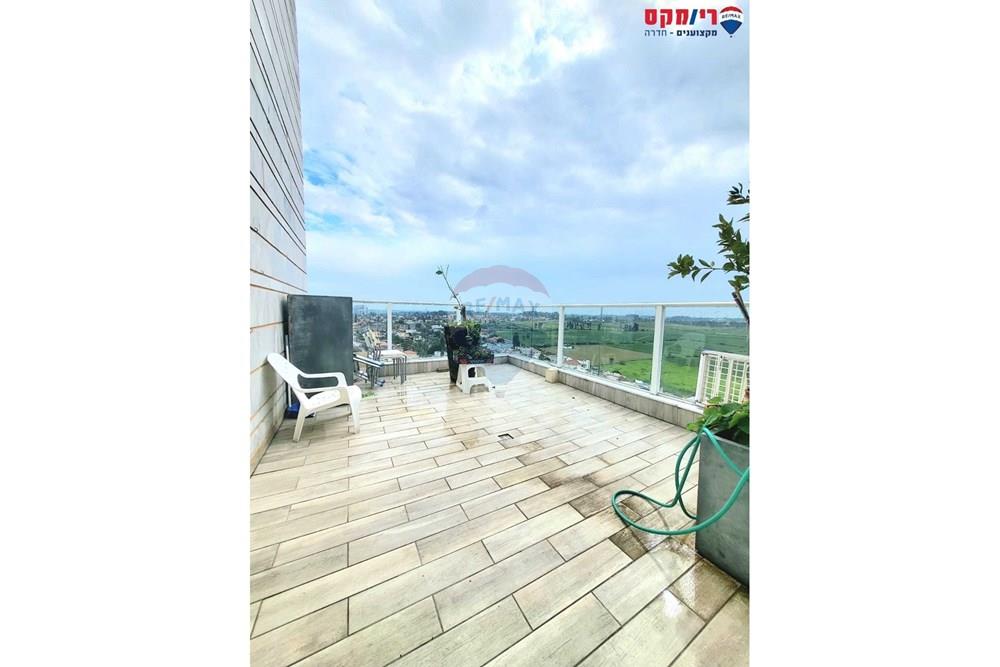 Apartment for Sale in Hadera - Image 5