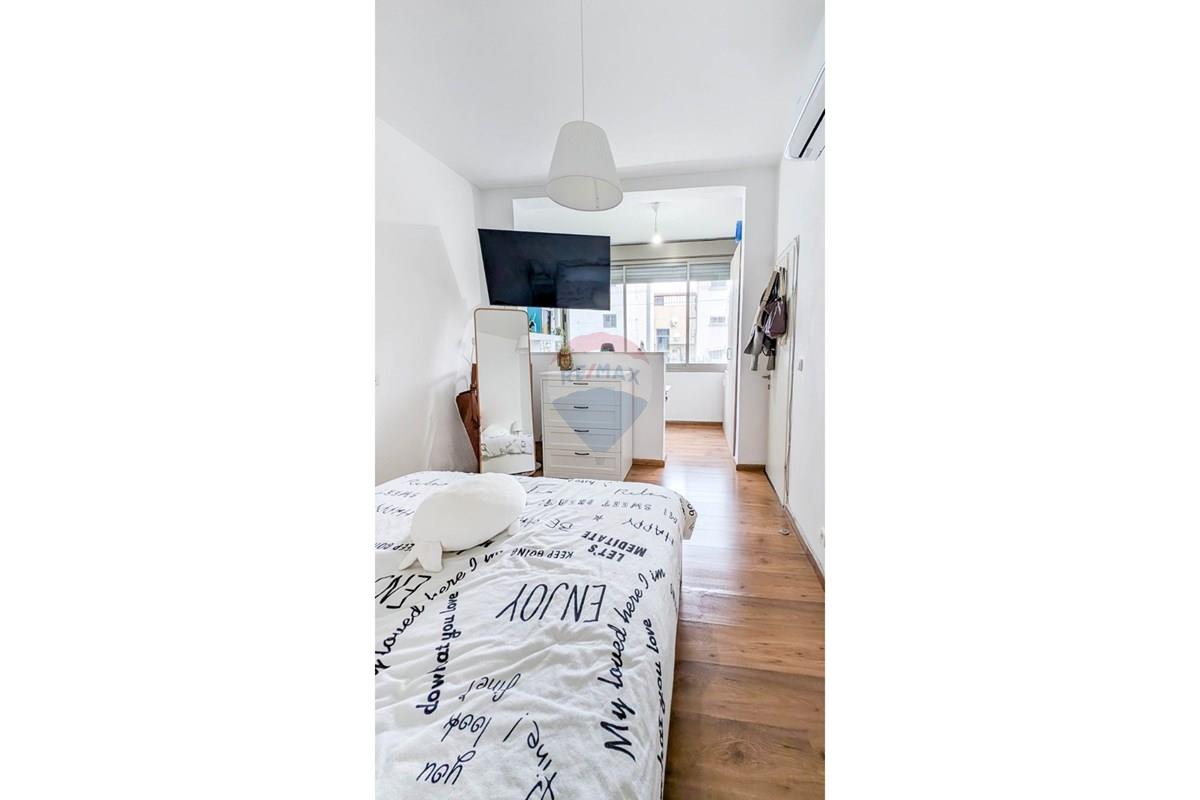 Apartment for Sale in קרית מוצקין - Image 3