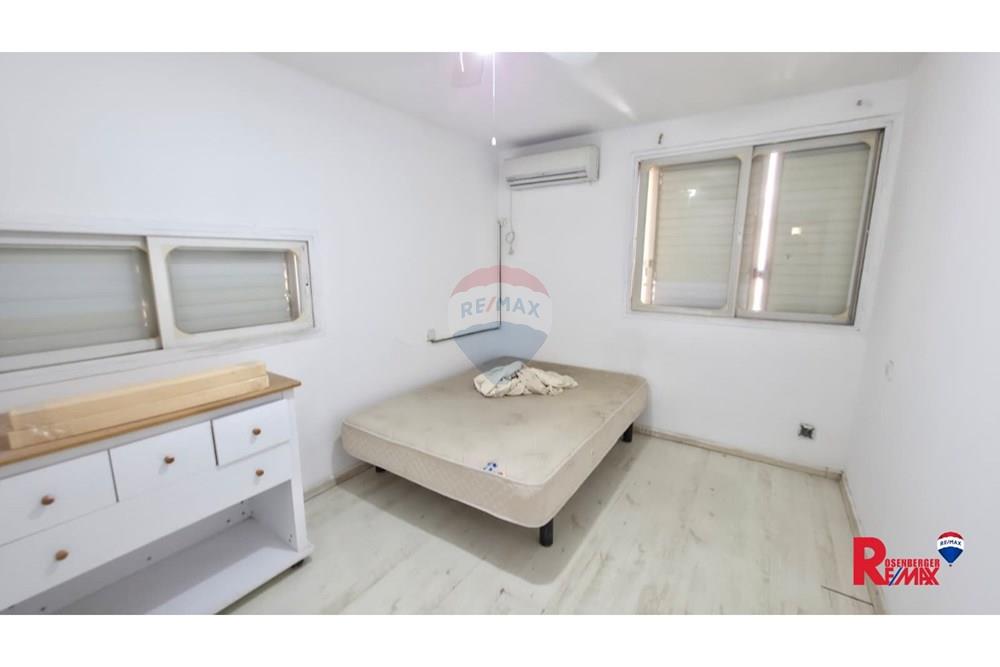 Apartment for Sale in Holon - Image 5