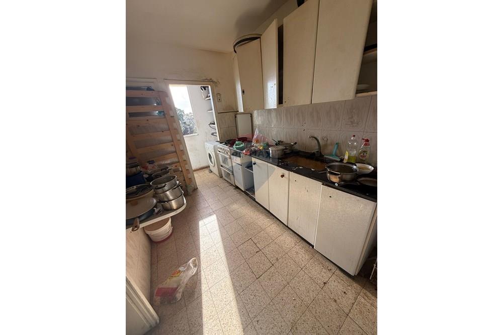 Apartment for Sale in Rehovot - Image 2