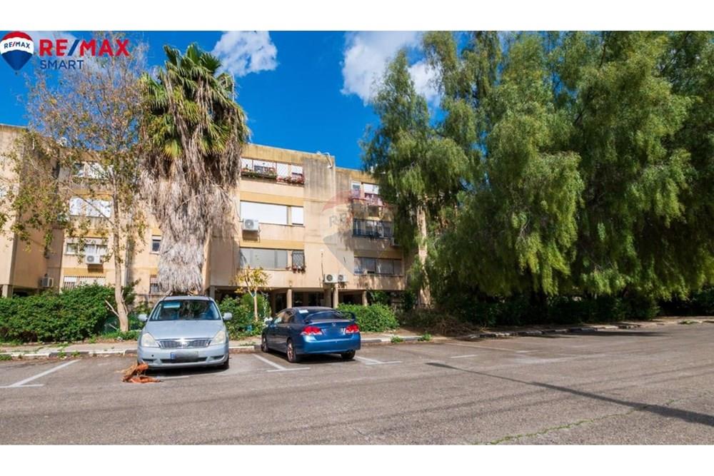 Apartment for Sale in קרית אתא - Image 1