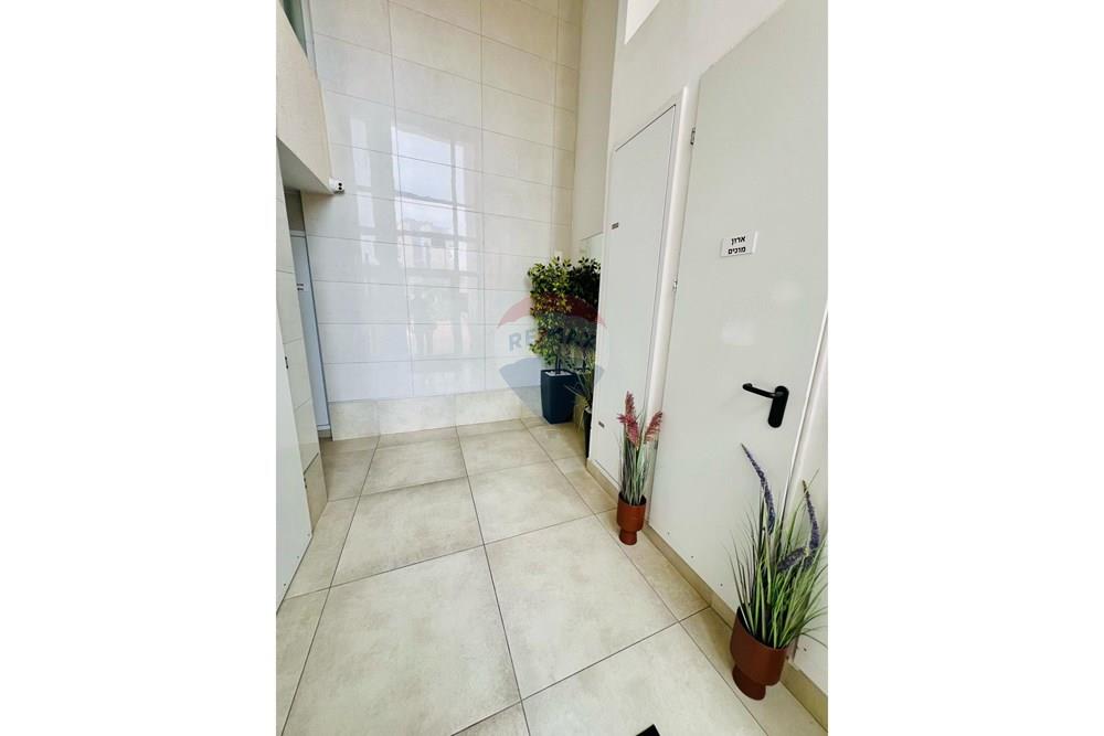 Apartment for Sale in Karmiel - Image 7