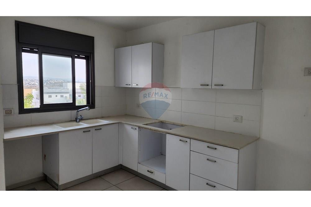 Apartment for Sale in חריש - Image 6