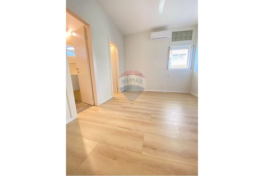 Apartment for Sale in Kfar Saba - Image 4