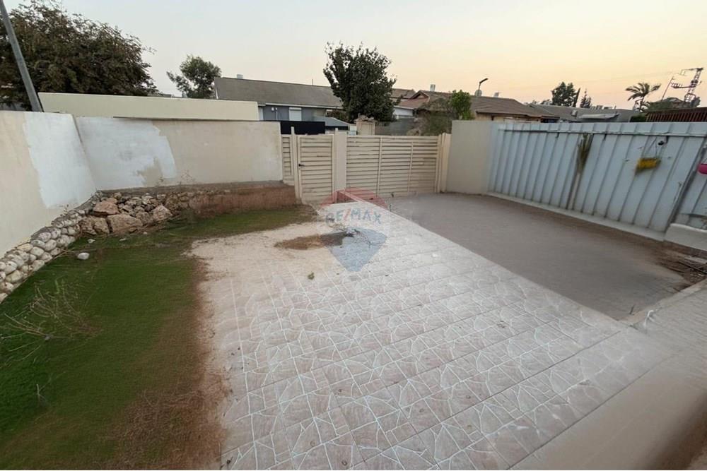 Condo for Sale in Ofakim - Image 5