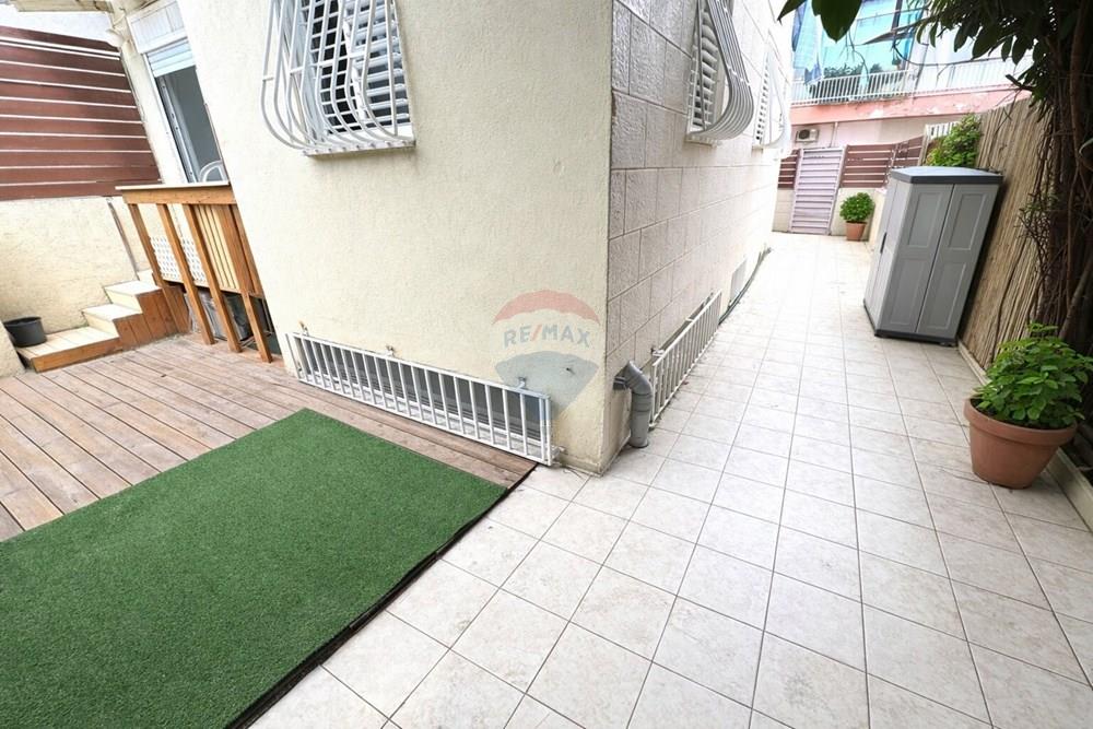 Apartment for Sale in Tel Aviv - Image 1