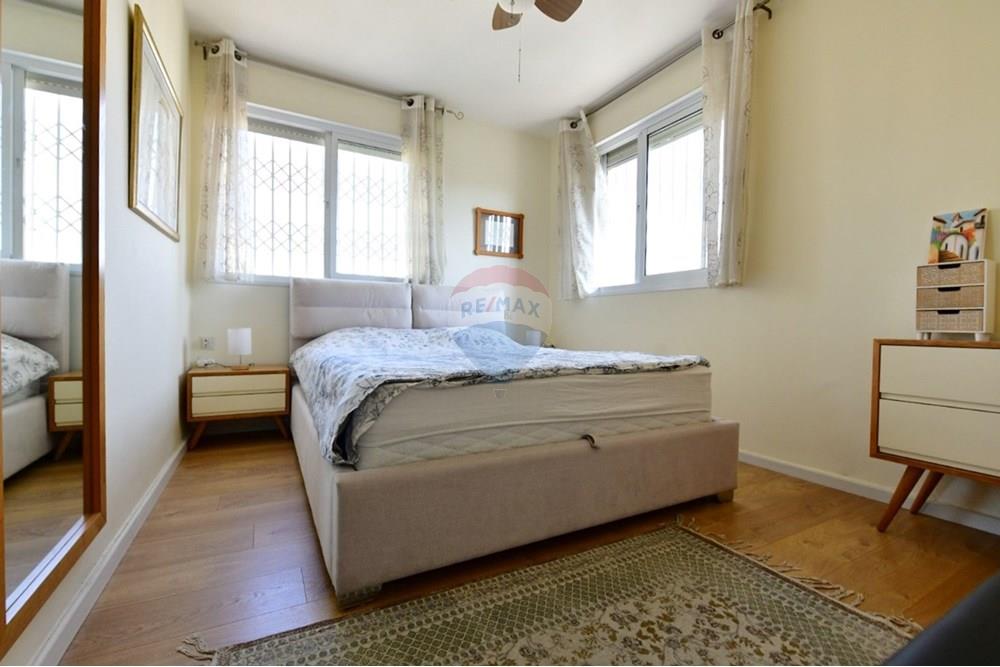 Apartment for Sale in Givat Shmuel - Image 4