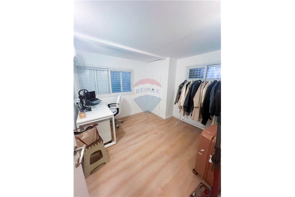 Apartment for Sale in Ramat Gan - Image 7