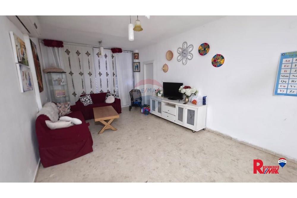 Apartment for Sale in Rishon LeZion - Image 2
