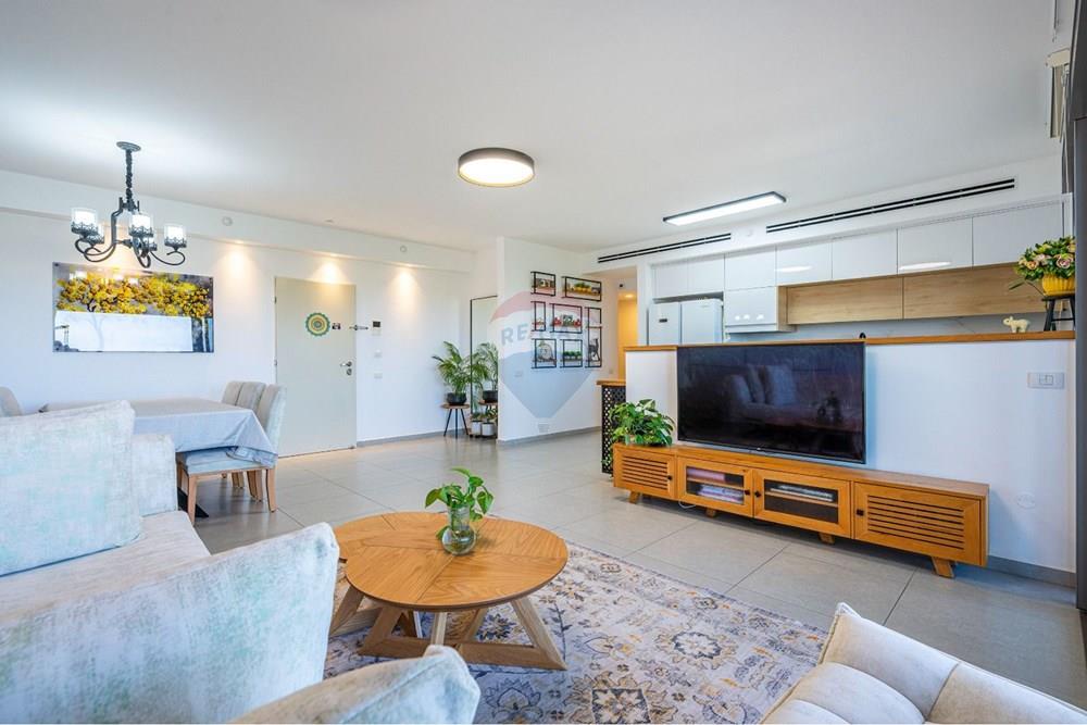 Apartment for Sale in אור עקיבא - Image 5