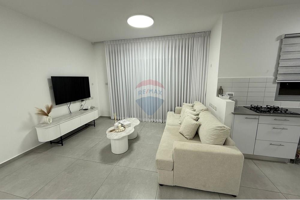 Apartment for Sale in נתיבות - Image 2