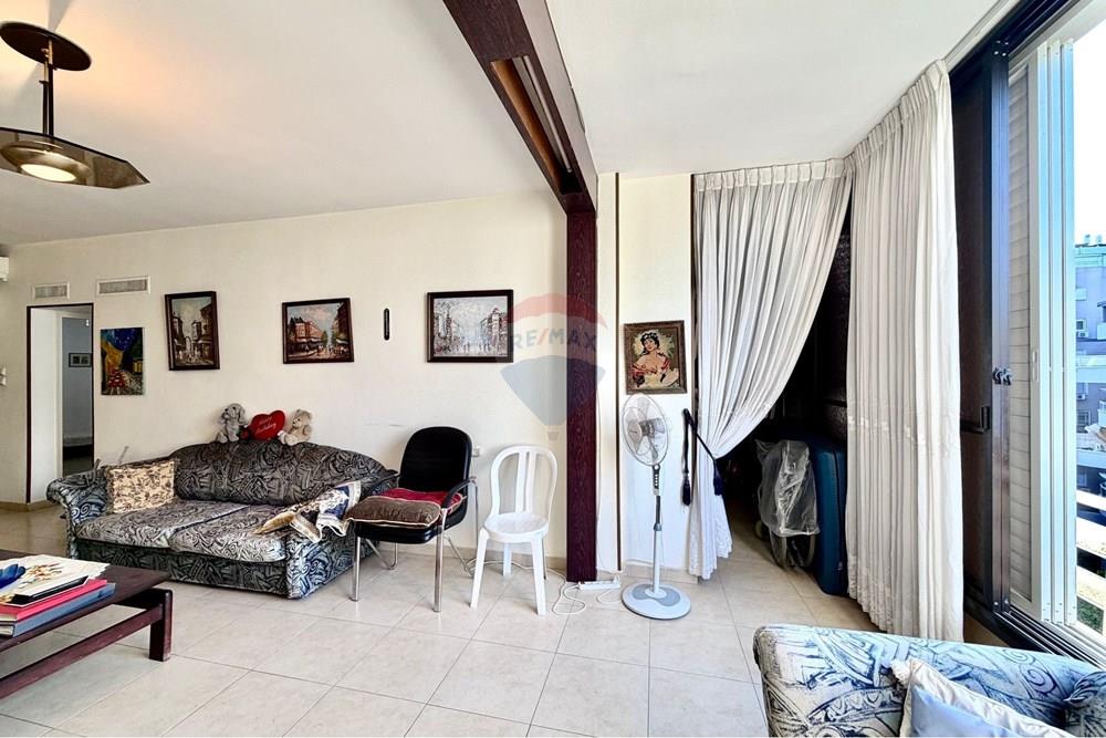 Apartment for Sale in Netanya - Image 4