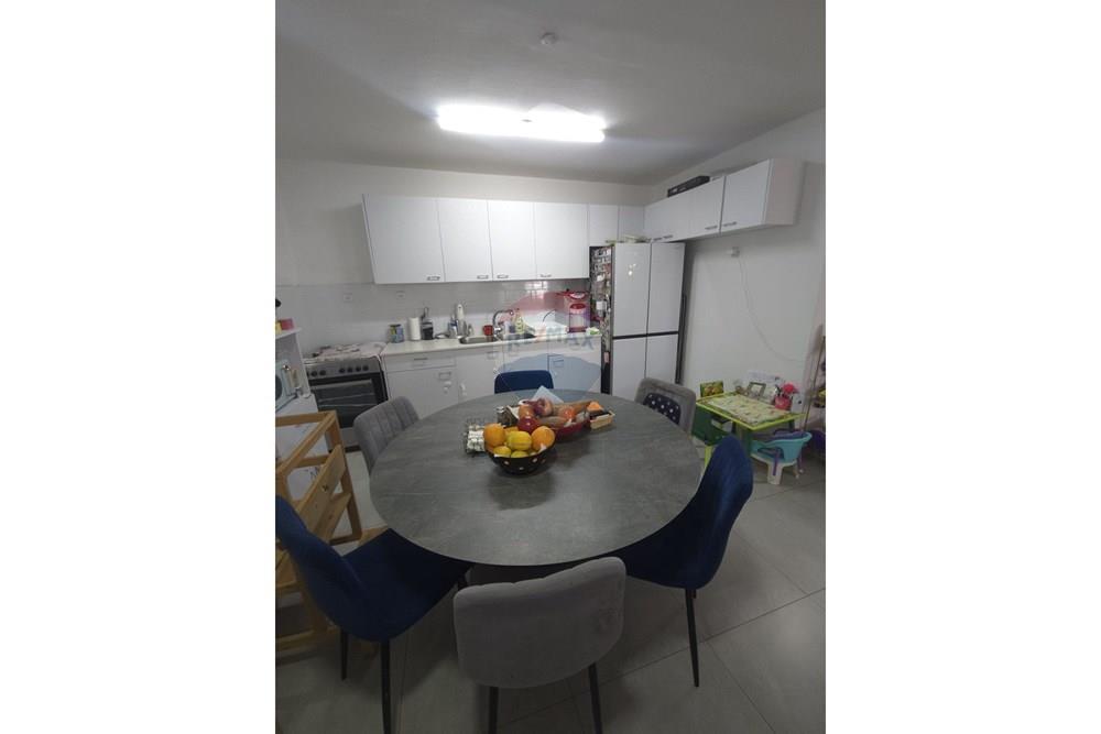 Apartment for Sale in Petah Tikva - Image 3