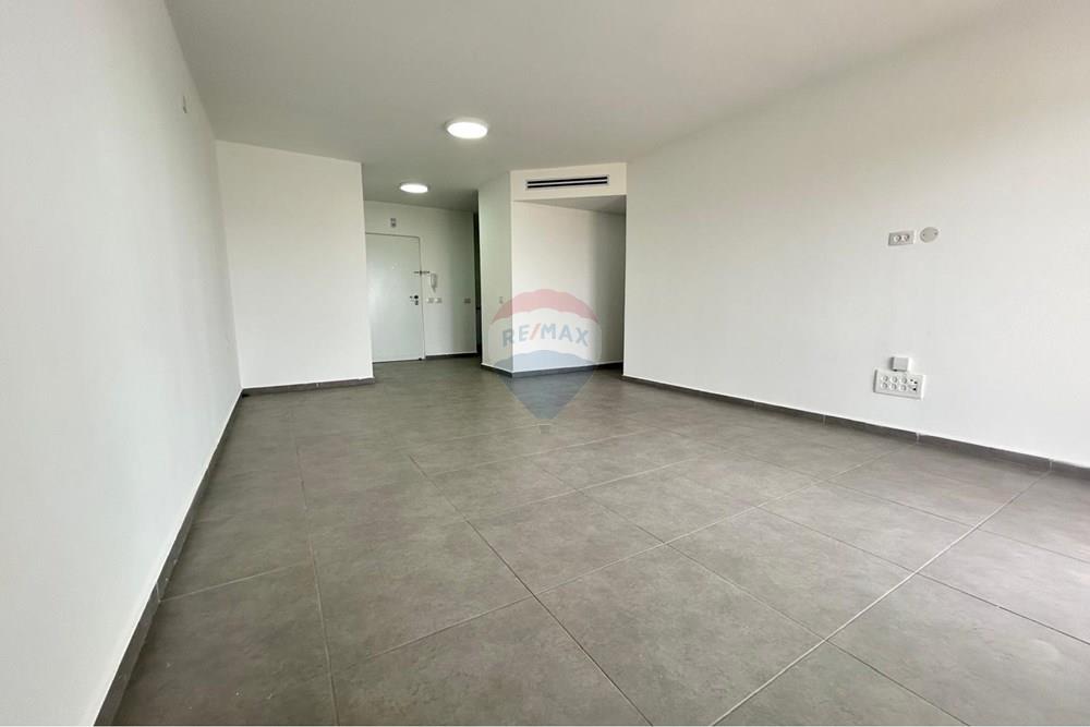 Apartment for Sale in חריש - Image 3