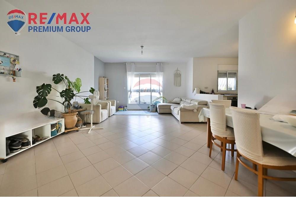 Apartment for Sale in שוהם - Image 3