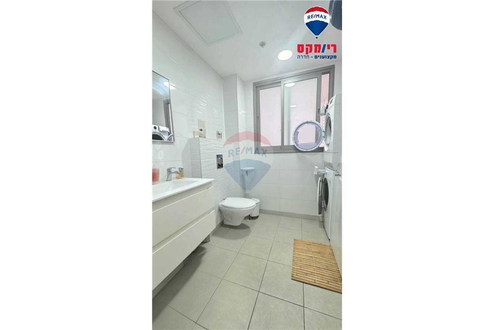 Apartment for Sale in Hadera - Image 5
