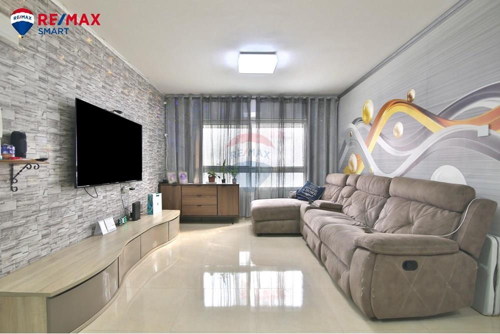 Apartment for Sale in Kiryat Yam - Image 1