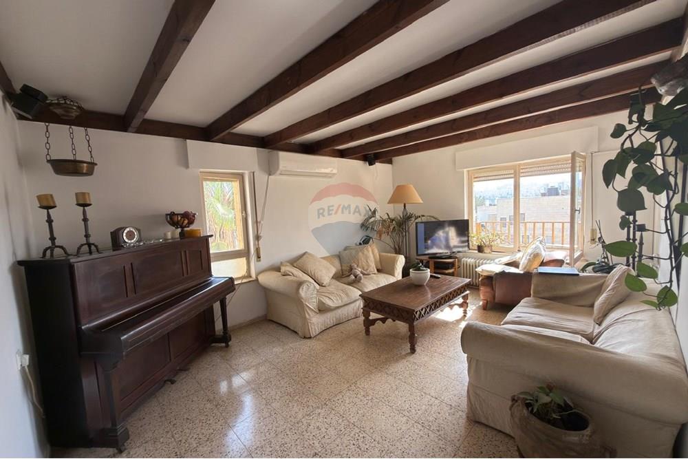 Apartment for Sale in Jerusalem - Image 1
