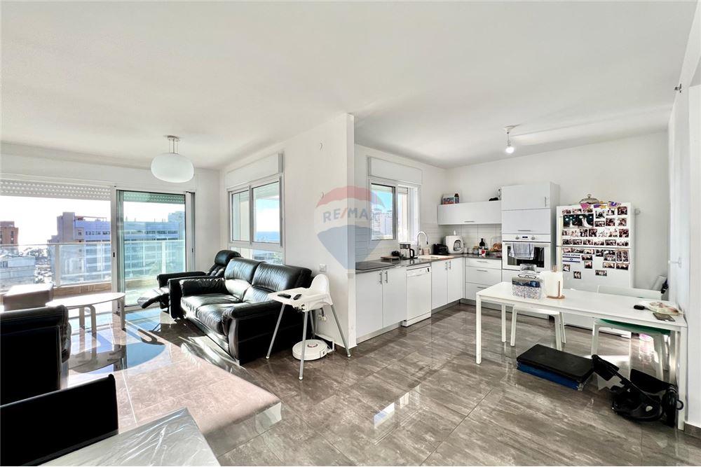 Apartment for Sale in Netanya - Image 4