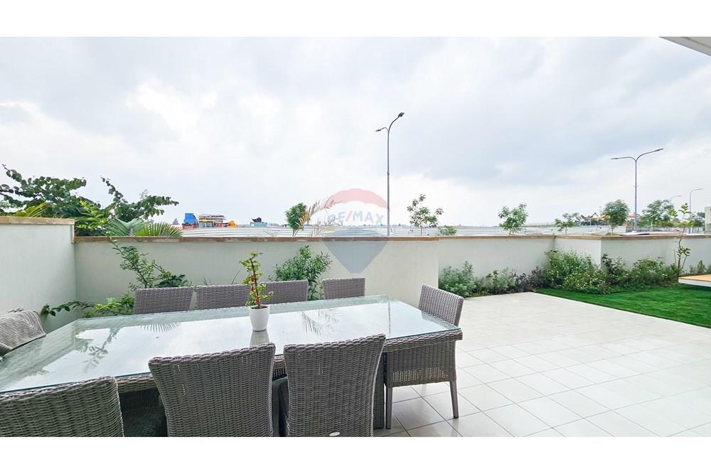 Apartment for Sale in גן יבנה - Image 2