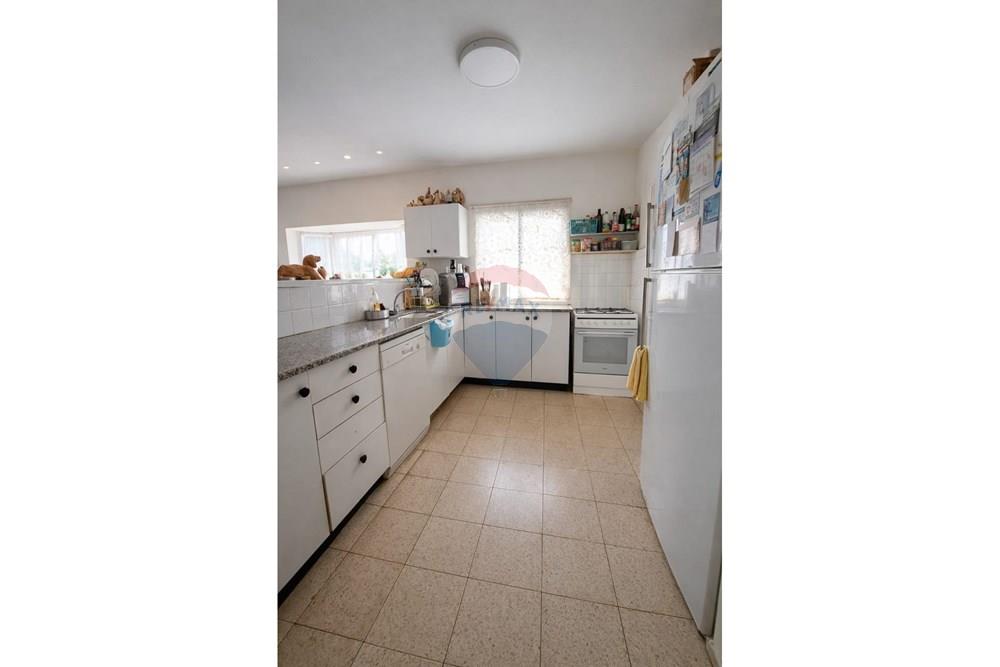 Apartment for Sale in Kfar Saba - Image 5
