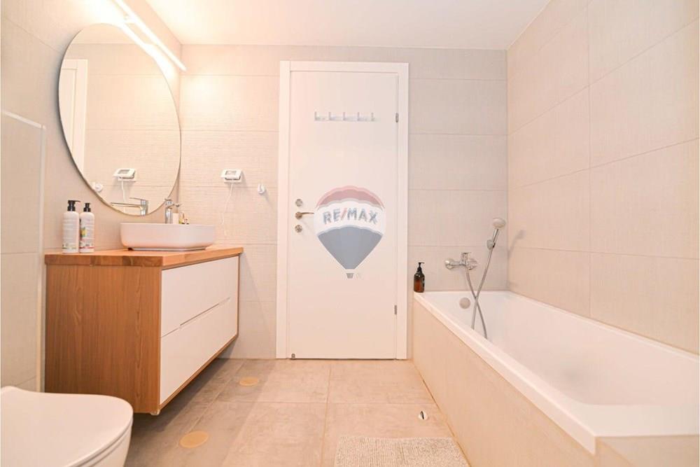 Apartment for Sale in קדימה - Image 5