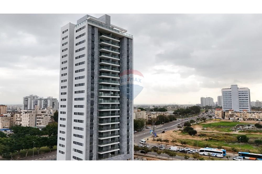 Apartment for Sale in Netanya - Image 3