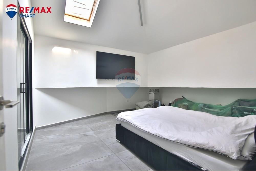 Apartment for Sale in קרית מוצקין - Image 5