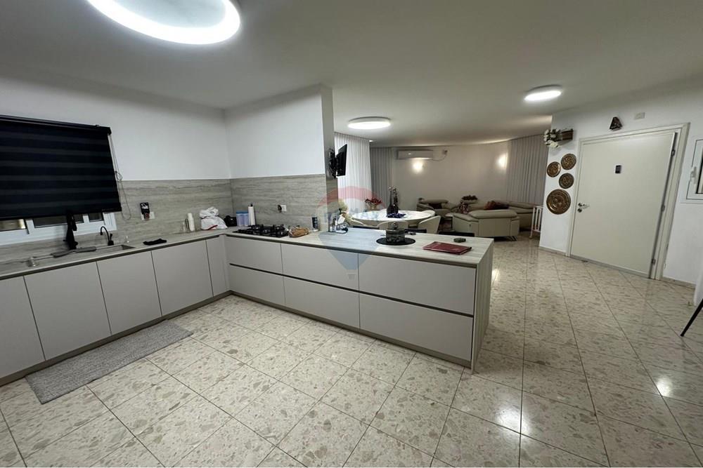 Apartment for Sale in Sderot - Image 3