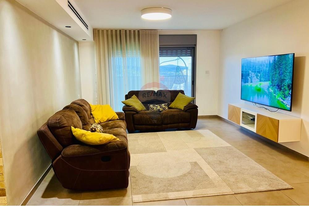 Apartment for Sale in Karmiel - Image 2