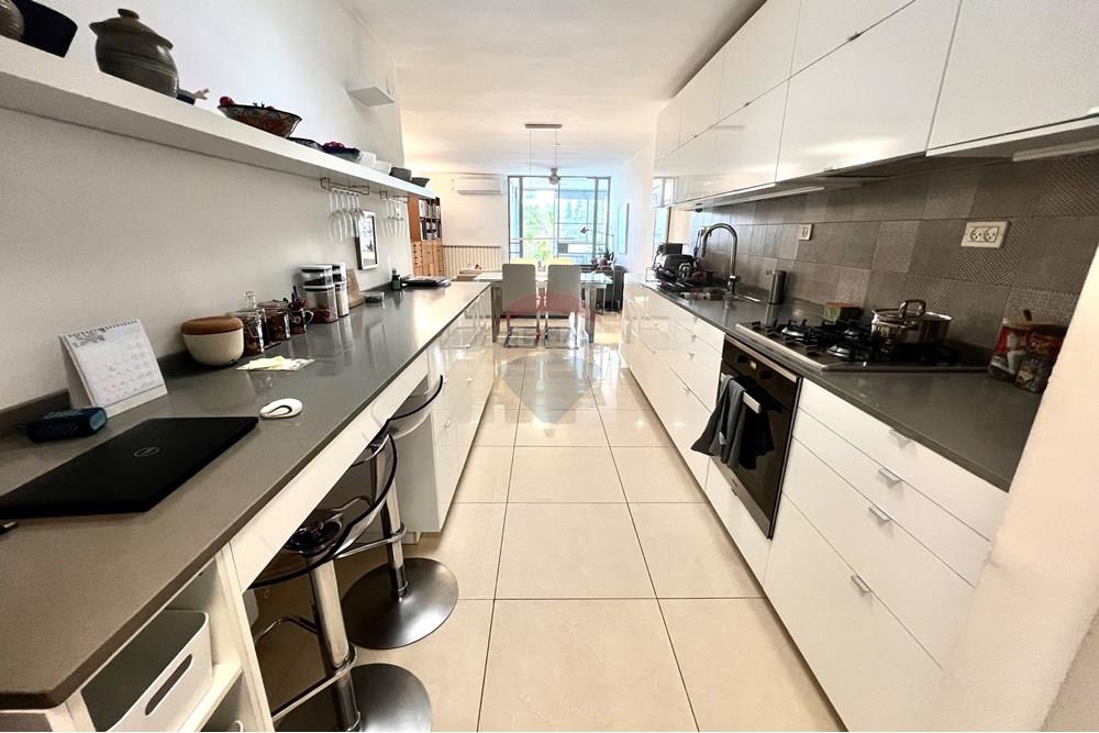 Apartment for Sale in Jerusalem - Image 5