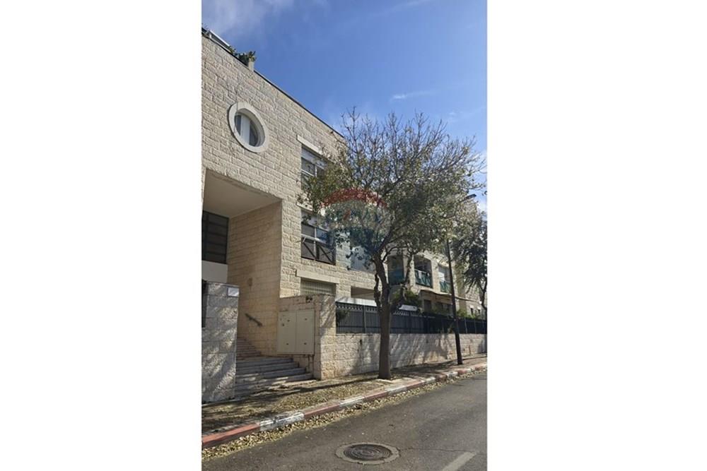 Apartment for Sale in Modi'in - Image 2