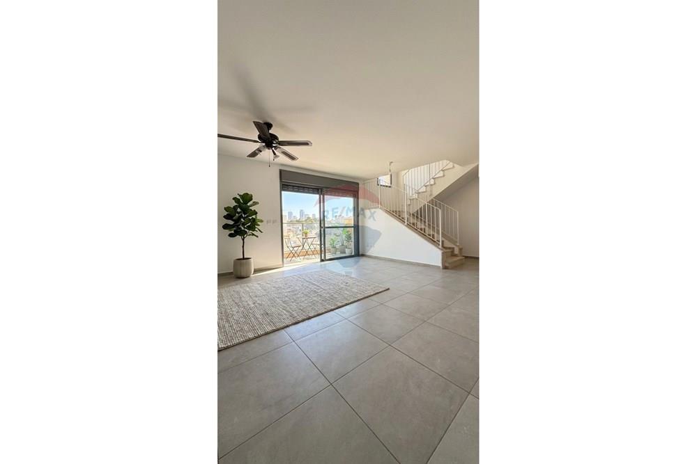Apartment for Sale in חריש - Image 1