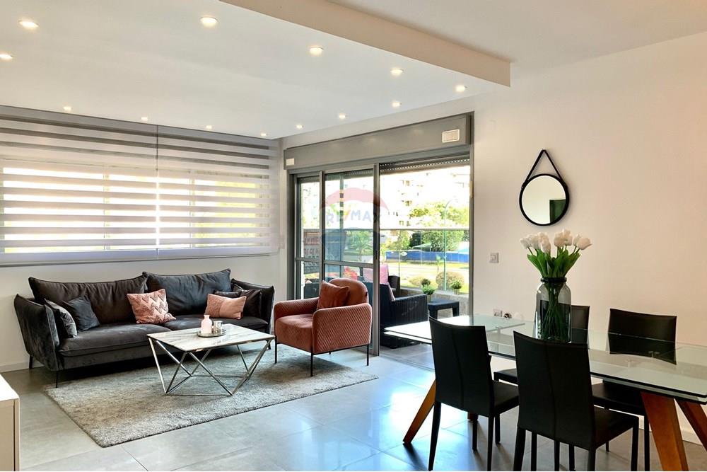 Apartment for Sale in Netanya - Image 1