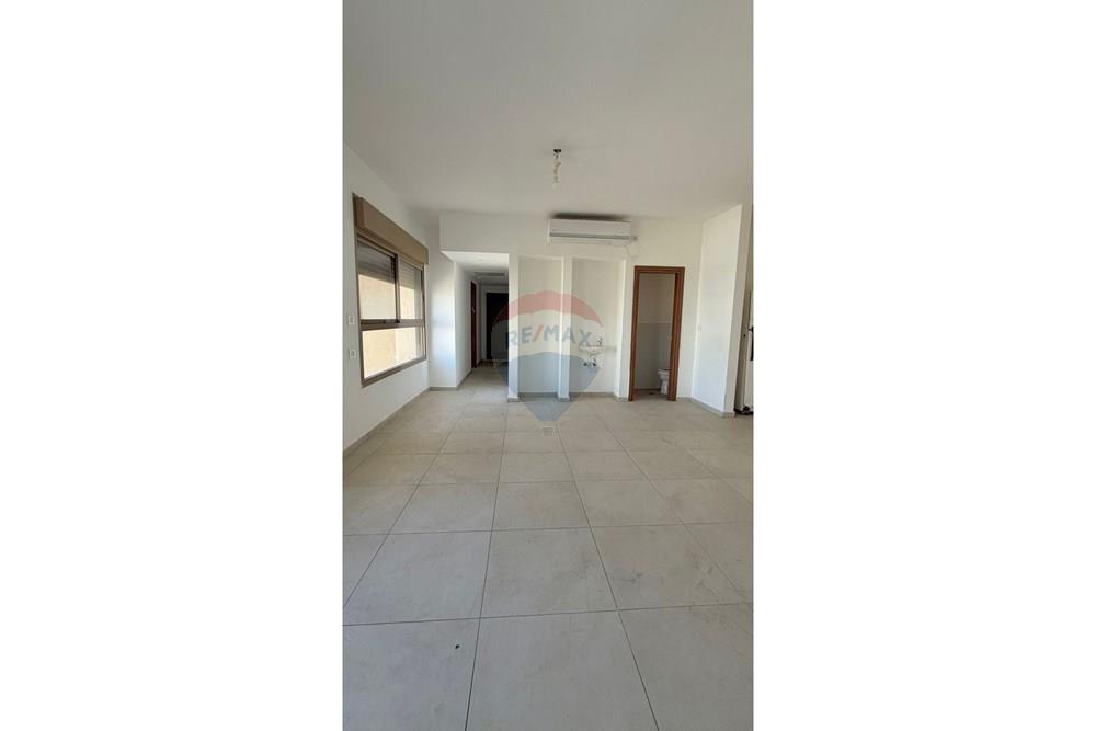 Apartment for Sale in חריש - Image 2