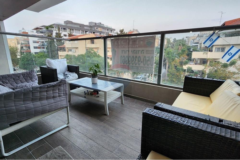 Apartment for Sale in Herzliya - Image 4